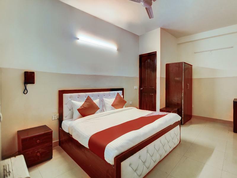 Oyo 28461 Royal Stay Inn Delhi  Exterior photo